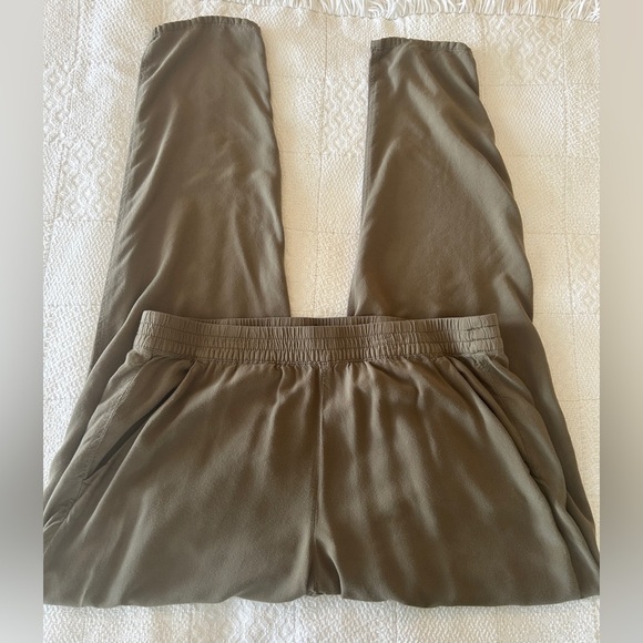 Divided H&M Jogger Pants Olive Army Green Pull On Elastic Waist Pockets size 10 - Picture 4 of 15